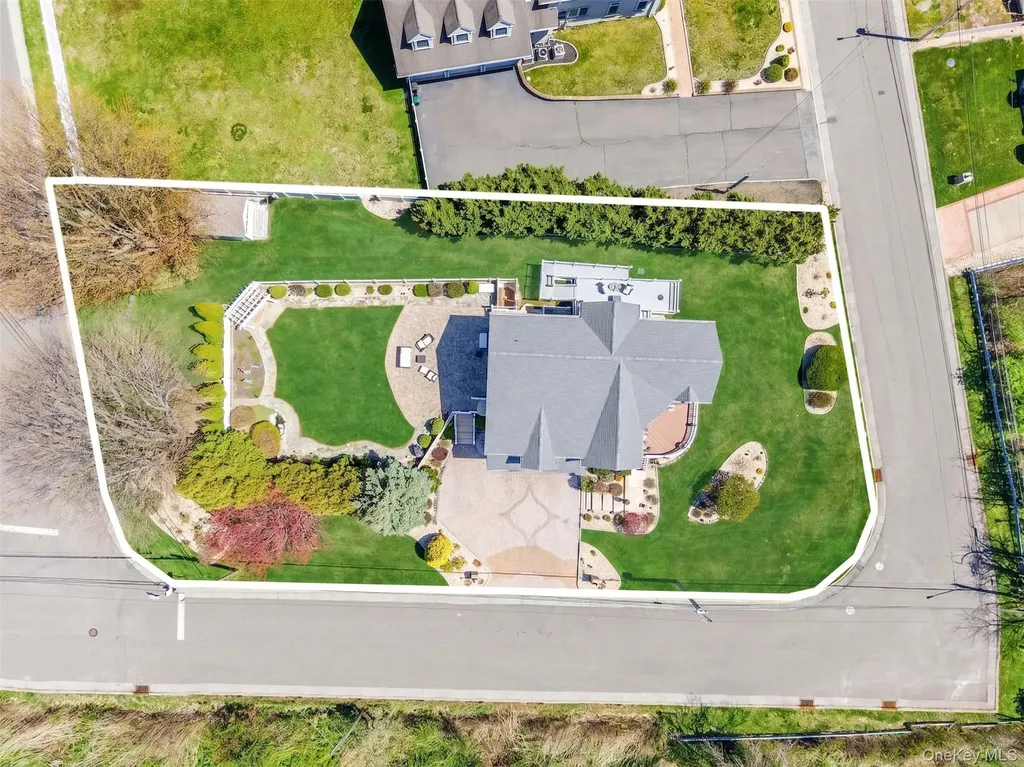 9 Sunset Lane Patchogue NY 11772