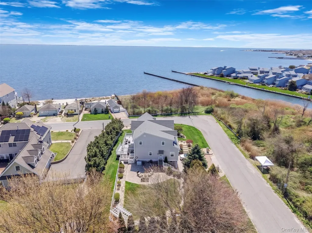 9 Sunset Lane Patchogue NY 11772
