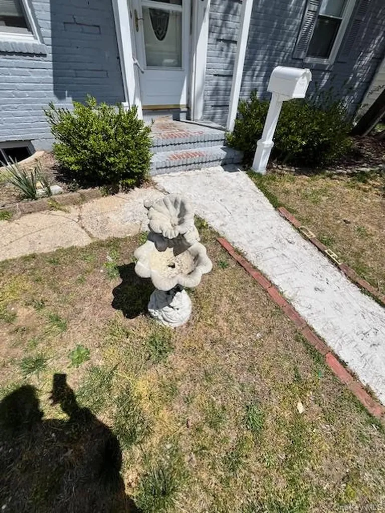 345 Walton Street West Hempstead NY 11552