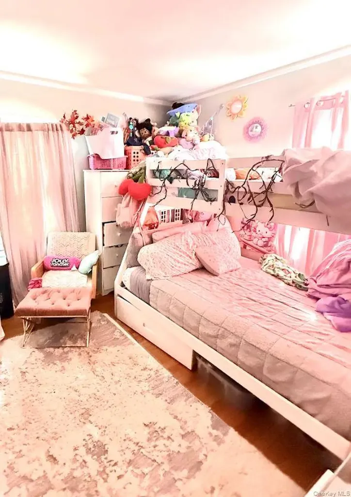 2719 Hering Avenue Bronx NY 10469