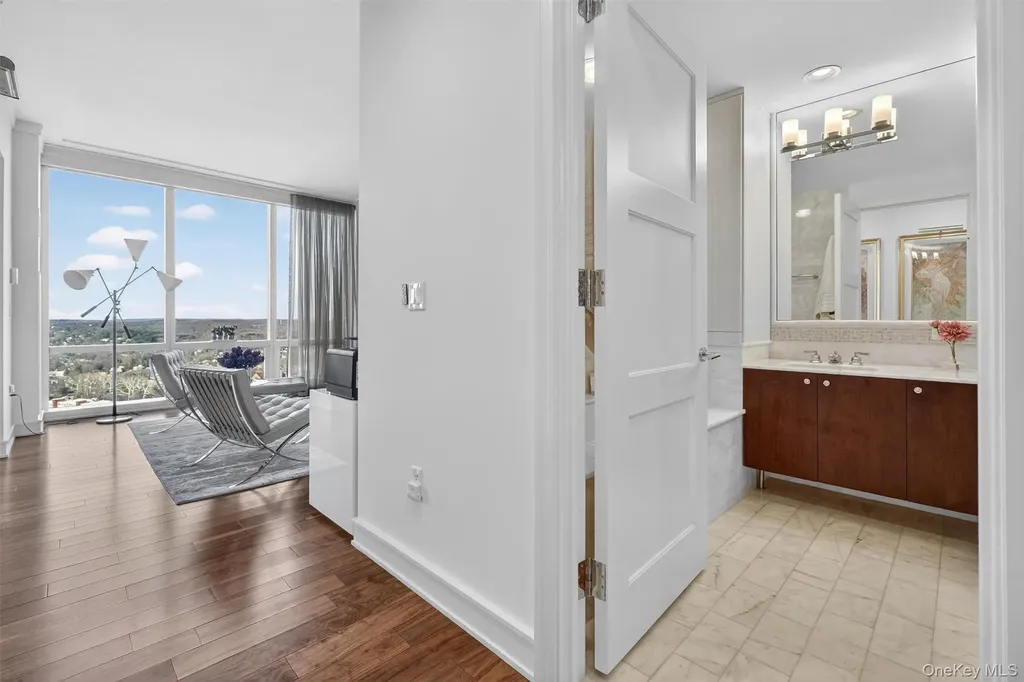 5 Renaissance Square White Plains NY 10601
