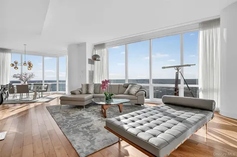 5 Renaissance Square White Plains NY 10601