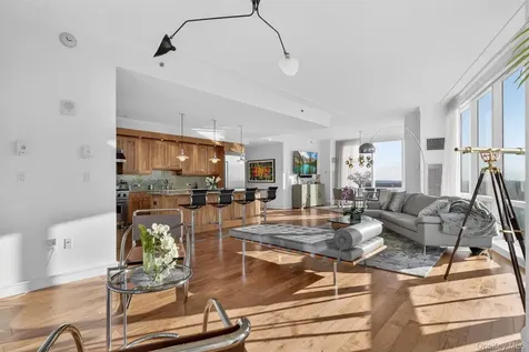 5 Renaissance Square White Plains NY 10601