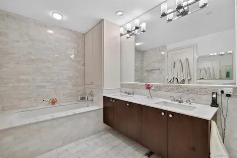 5 Renaissance Square White Plains NY 10601