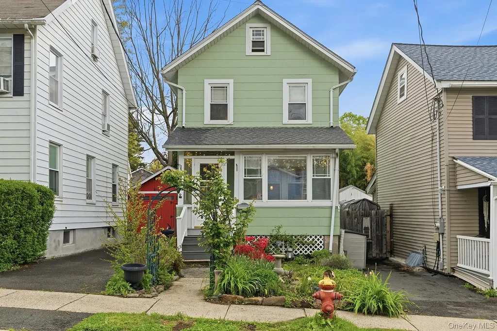 90 Brookside Avenue Nyack NY 10960