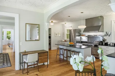 215 River Road Nyack NY 10960