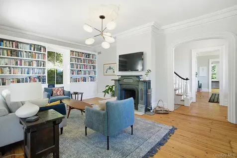 215 River Road Nyack NY 10960