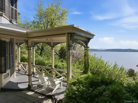 215 River Road Nyack NY 10960