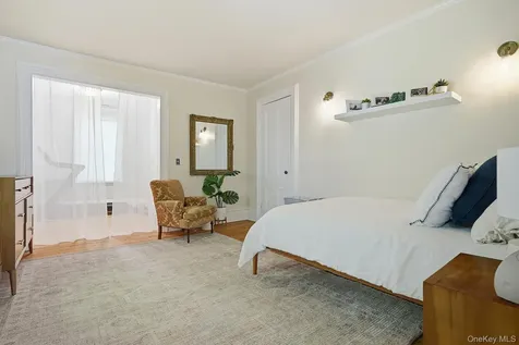 215 River Road Nyack NY 10960
