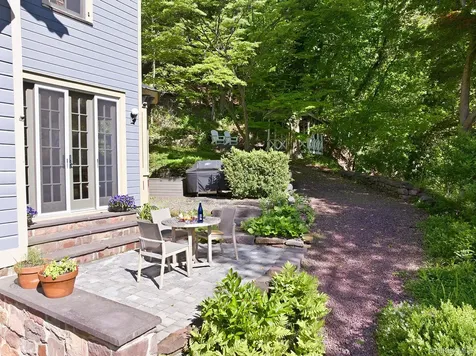 215 River Road Nyack NY 10960