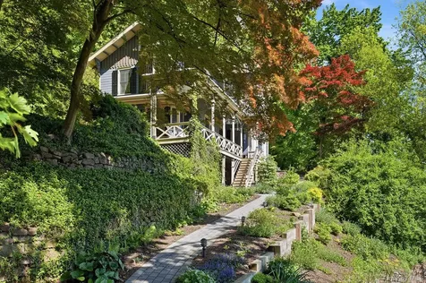 215 River Road Nyack NY 10960