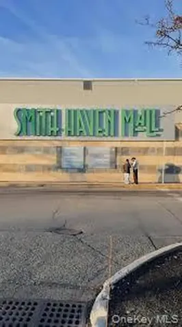 334 Smithaven Mall Brookhaven NY 11755