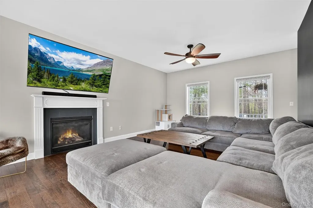 83 Lime Ridge Road Poughquag NY 12570