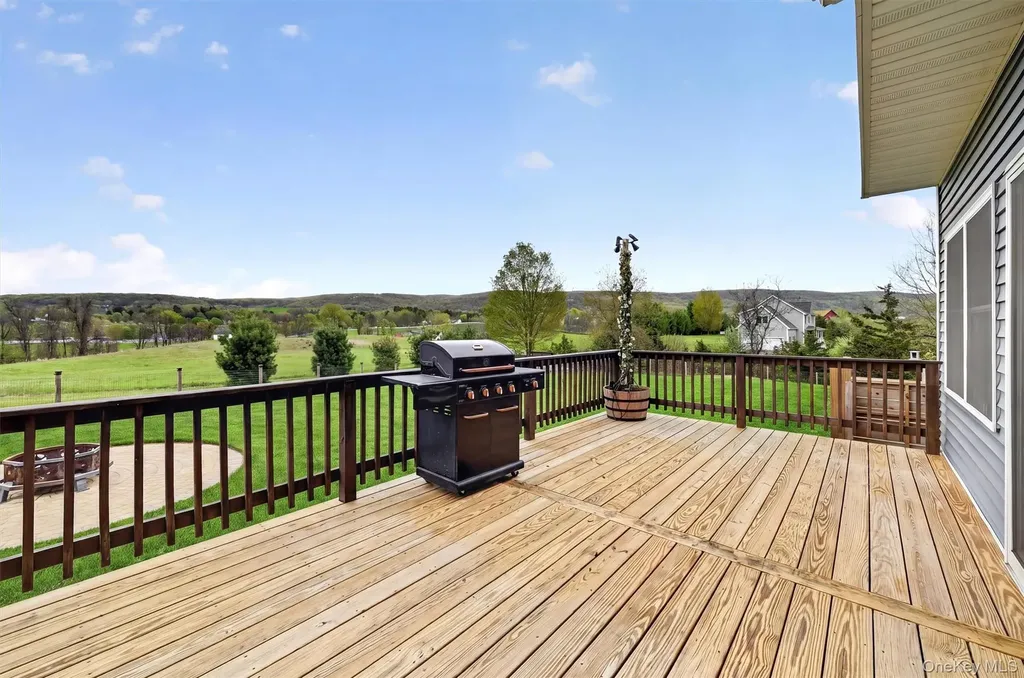 83 Lime Ridge Road Poughquag NY 12570