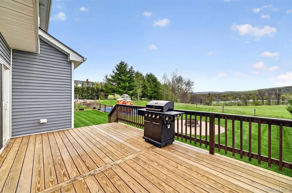 83 Lime Ridge Road Poughquag NY 12570