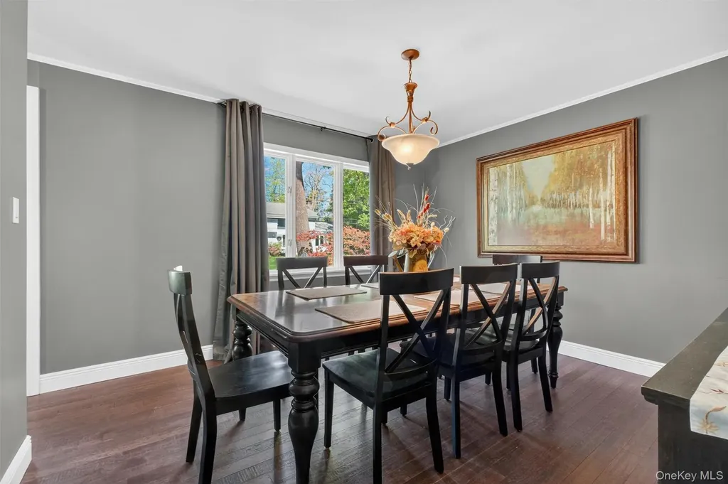 40 Brentwood Drive Poughkeepsie NY 12603