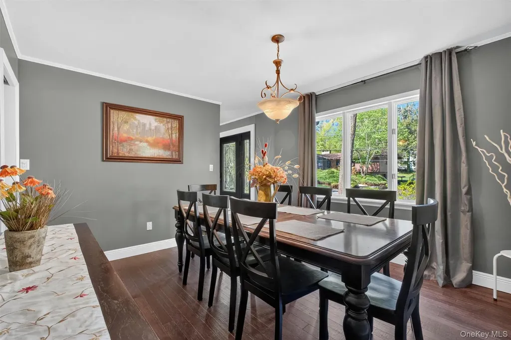 40 Brentwood Drive Poughkeepsie NY 12603