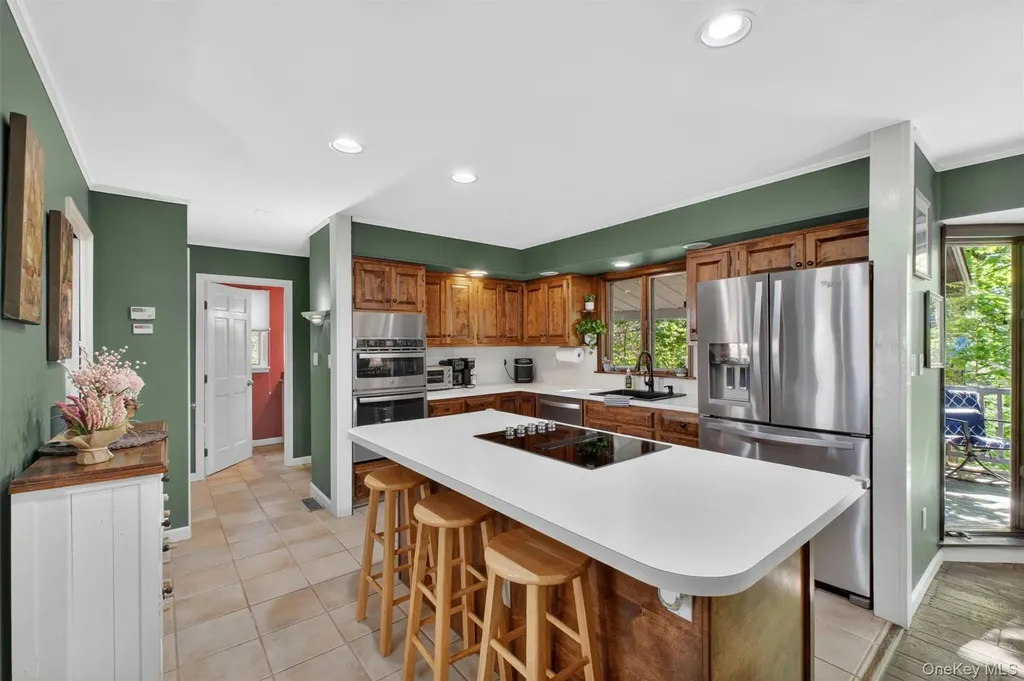 40 Brentwood Drive Poughkeepsie NY 12603