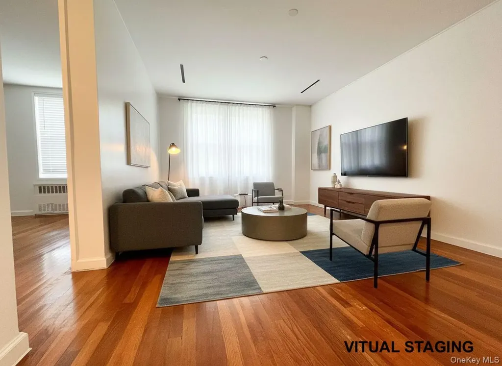 60-11 Broadway Woodside NY 11377