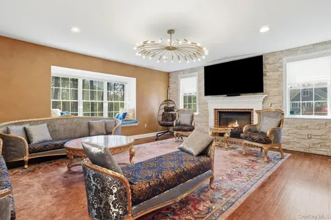 13 Chestnut Street Hopewell Junction NY 12533