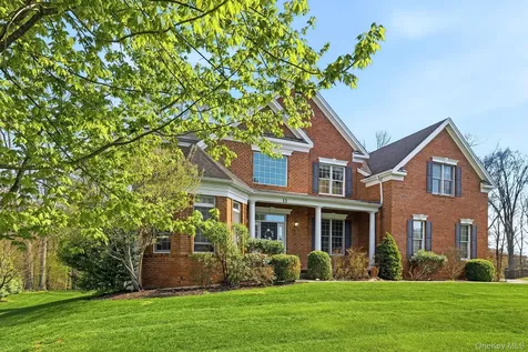 13 Chestnut Street Hopewell Junction NY 12533