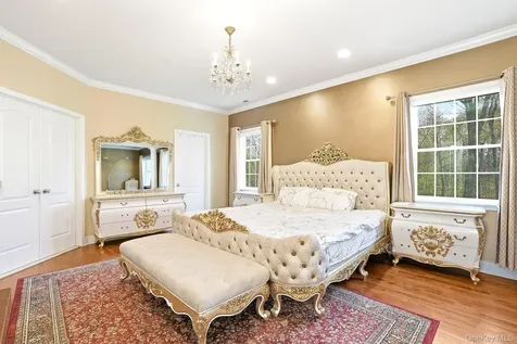 13 Chestnut Street Hopewell Junction NY 12533