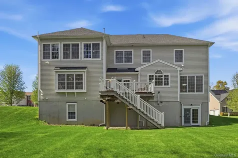 13 Chestnut Street Hopewell Junction NY 12533