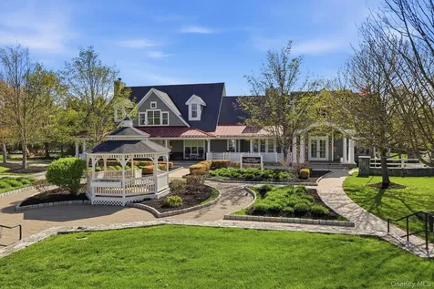 13 Chestnut Street Hopewell Junction NY 12533
