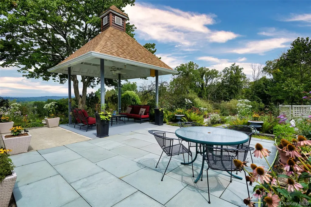 49 Iron Mountain Road Warwick NY 10990