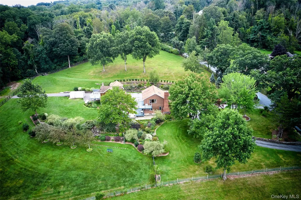 49 Iron Mountain Road Warwick NY 10990