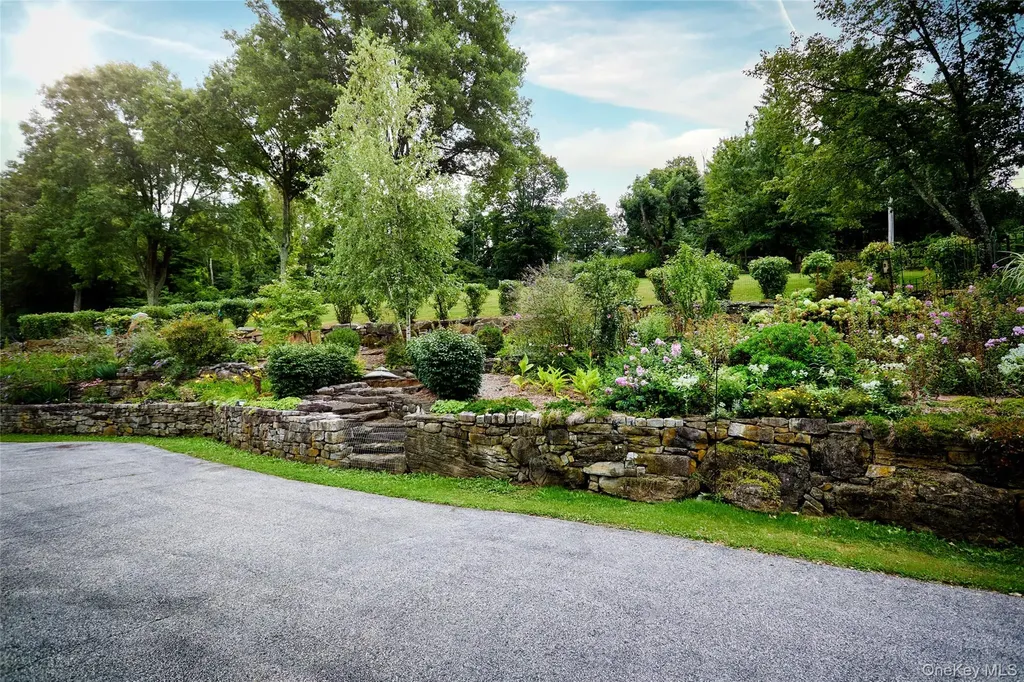 49 Iron Mountain Road Warwick NY 10990
