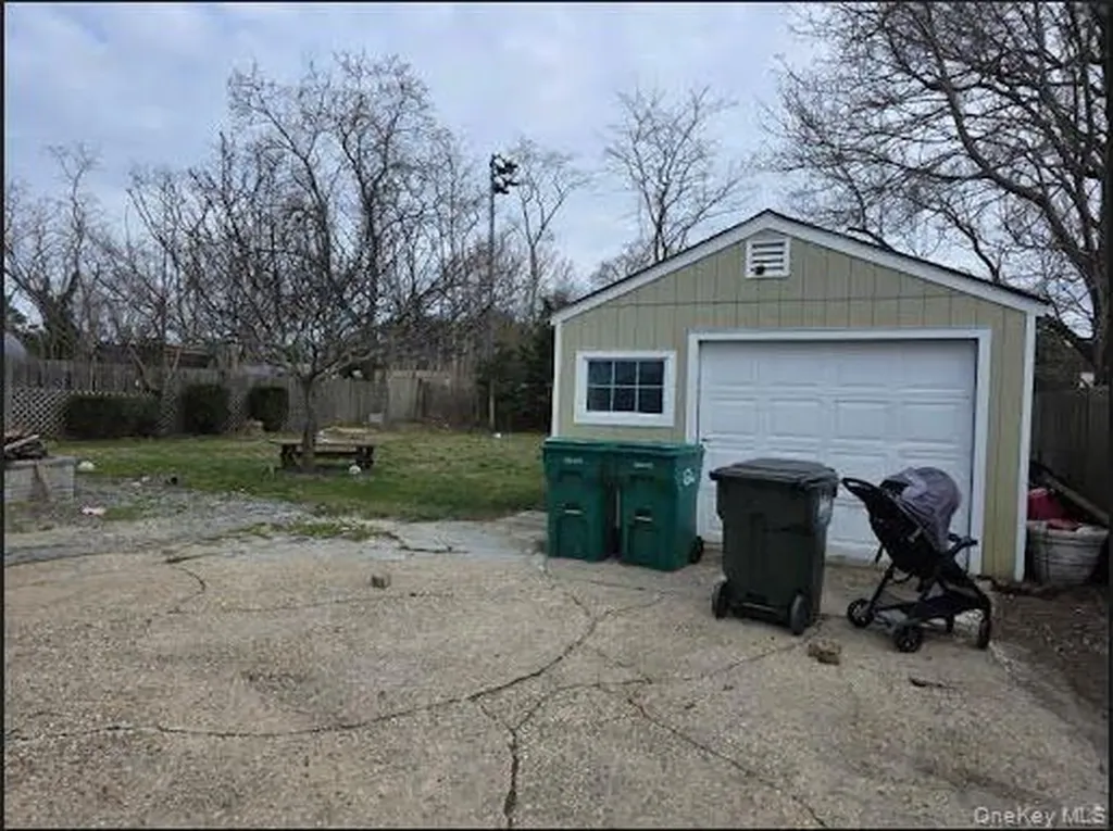 33 Brown Street Riverhead NY 11901
