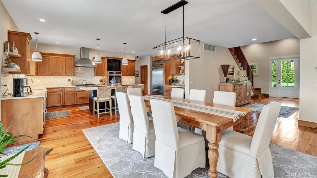 13A Brushy Neck Lane Westhampton NY 11977