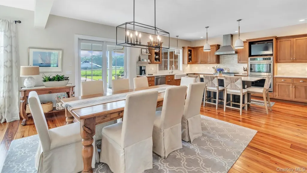 13A Brushy Neck Lane Westhampton NY 11977