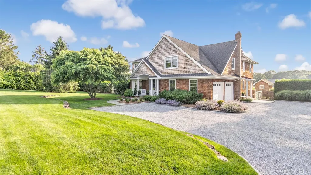 13A Brushy Neck Lane Westhampton NY 11977