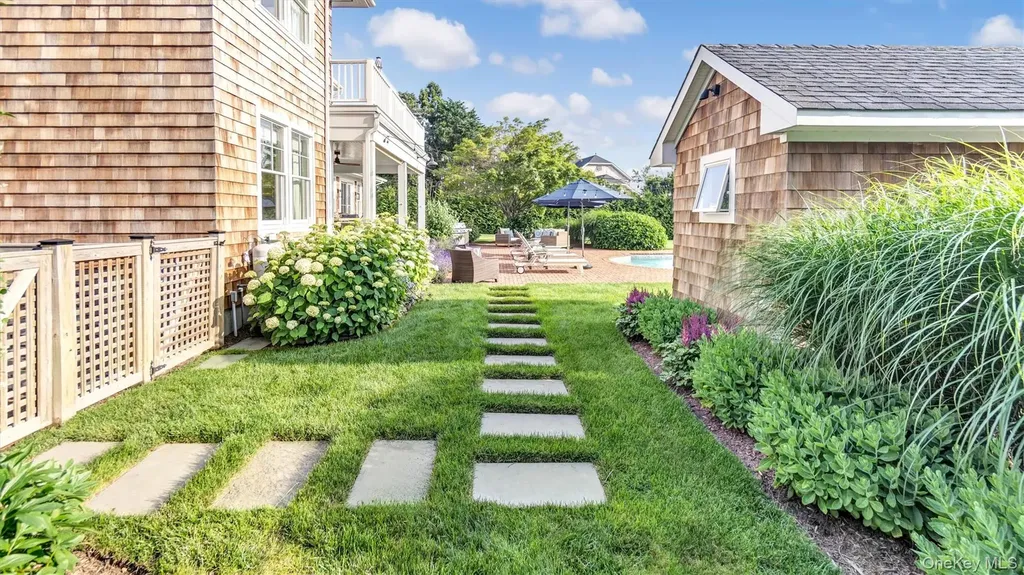 13A Brushy Neck Lane Westhampton NY 11977