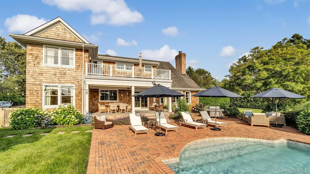 13A Brushy Neck Lane Westhampton NY 11977