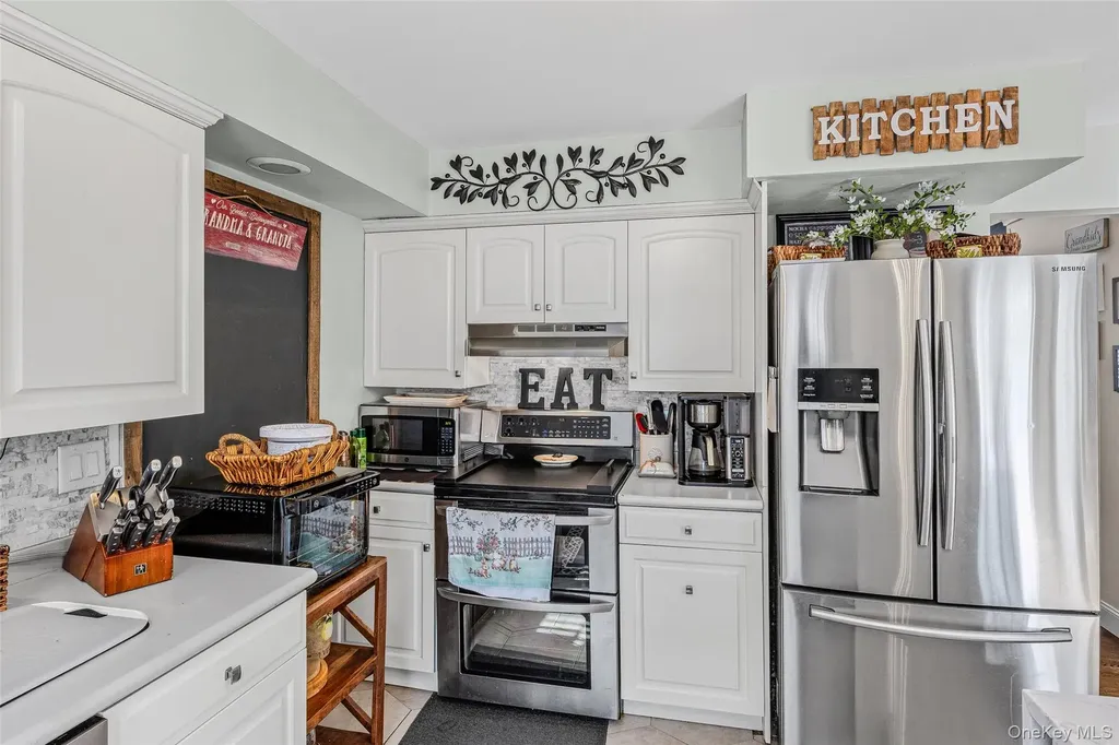 278 Ridge Road Ridge NY 11961