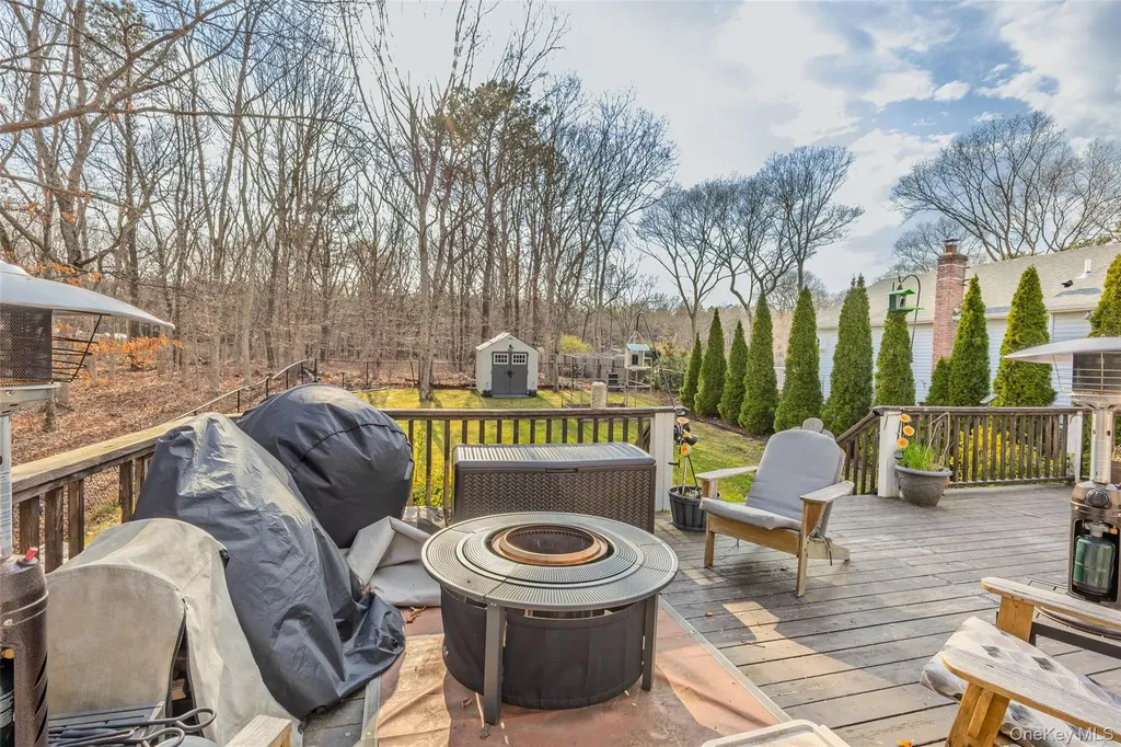 278 Ridge Road Ridge NY 11961