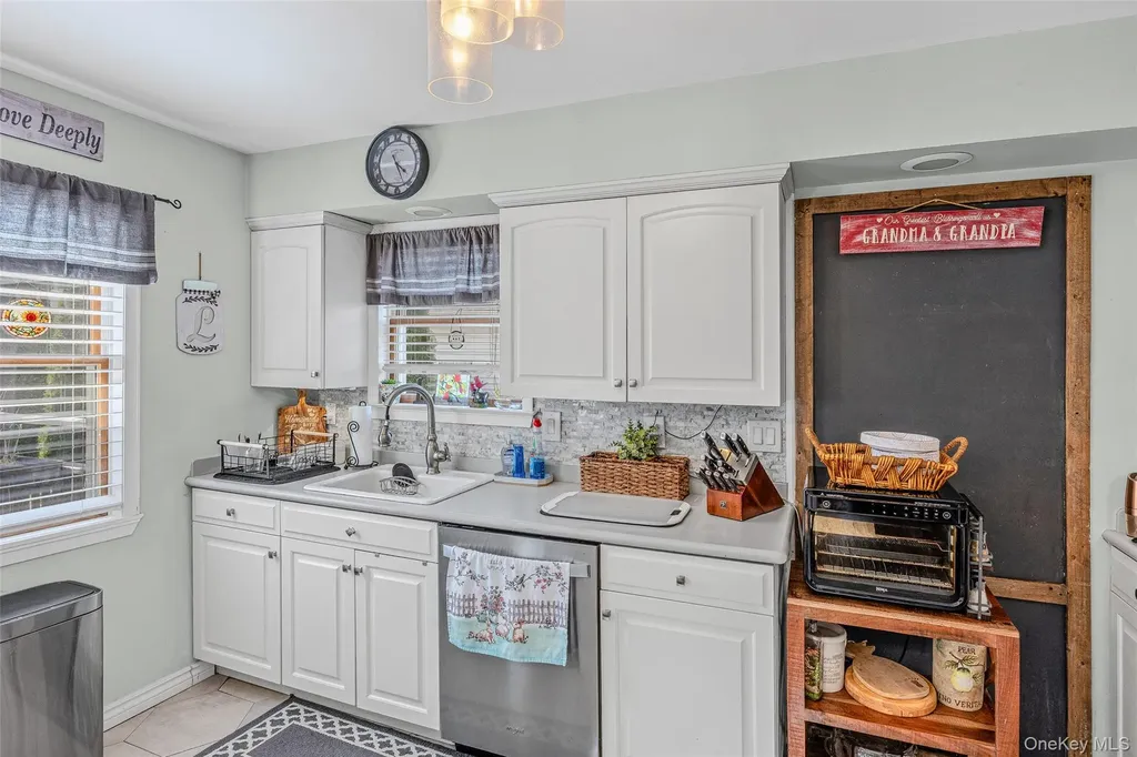 278 Ridge Road Ridge NY 11961