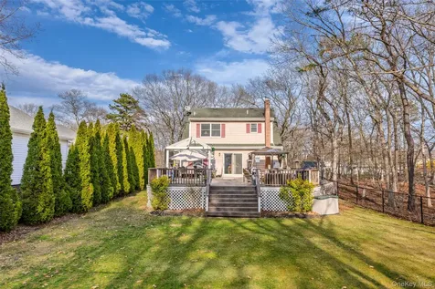 278 Ridge Road Ridge NY 11961