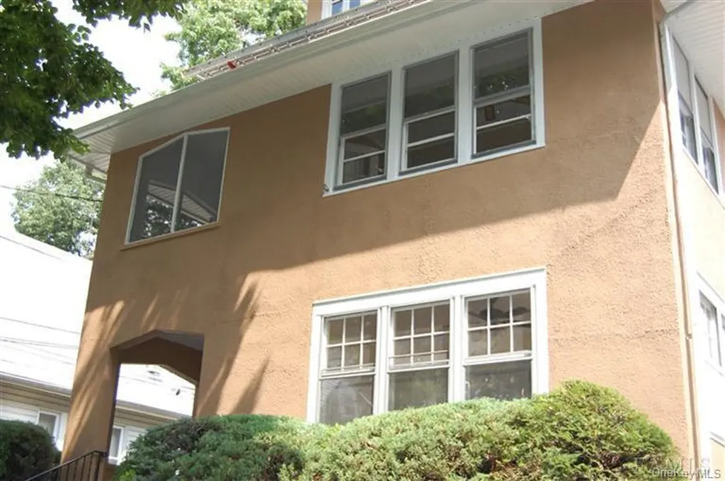 35 E Birch Street Mount Vernon NY 10552