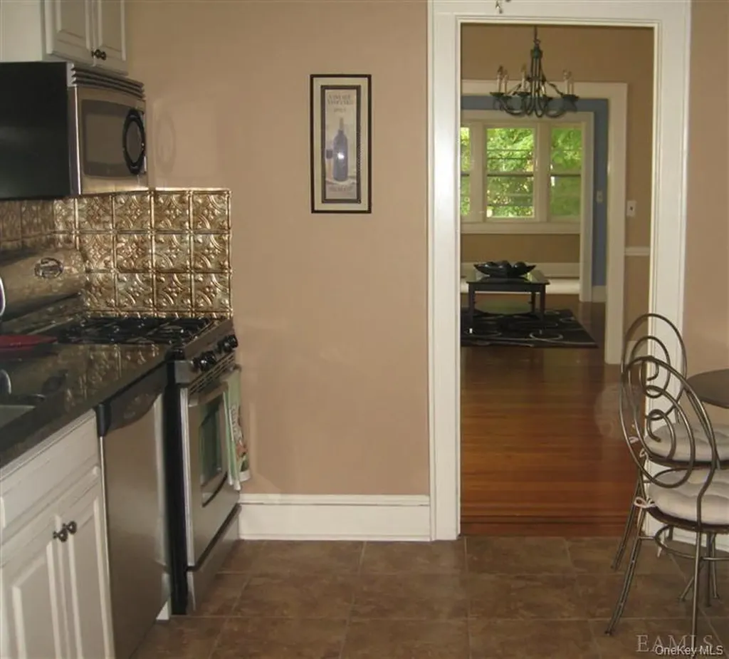 35 E Birch Street Mount Vernon NY 10552