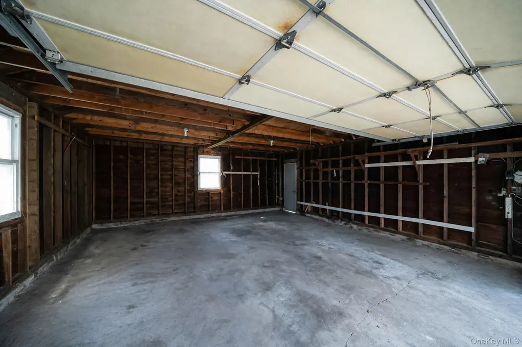 150 Spur Drive S Bay Shore NY 11706