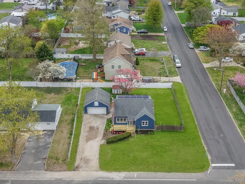150 Spur Drive S Bay Shore NY 11706