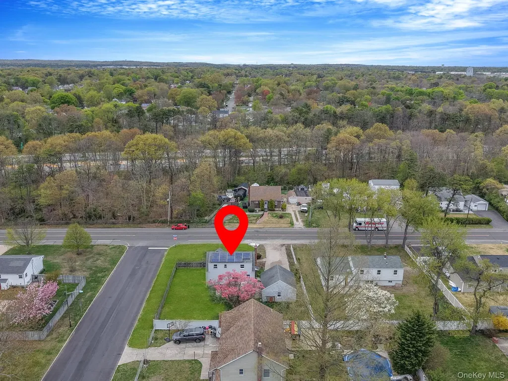 150 Spur Drive S Bay Shore NY 11706