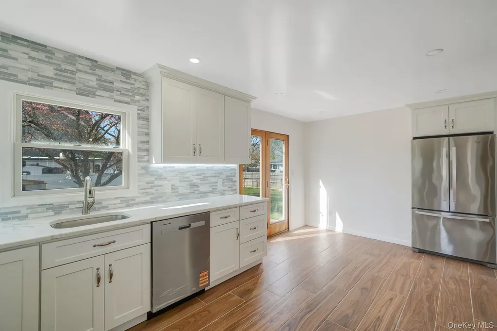 150 Spur Drive S Bay Shore NY 11706