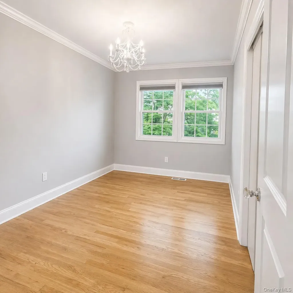 109 Aspen Drive E Woodbury NY 11797