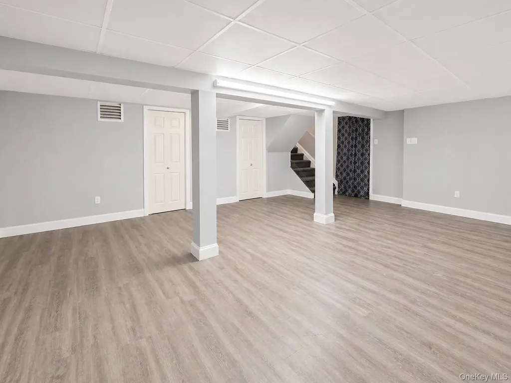 109 Aspen Drive E Woodbury NY 11797