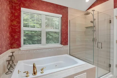 81 Hillcrest Lane Peekskill NY 10566